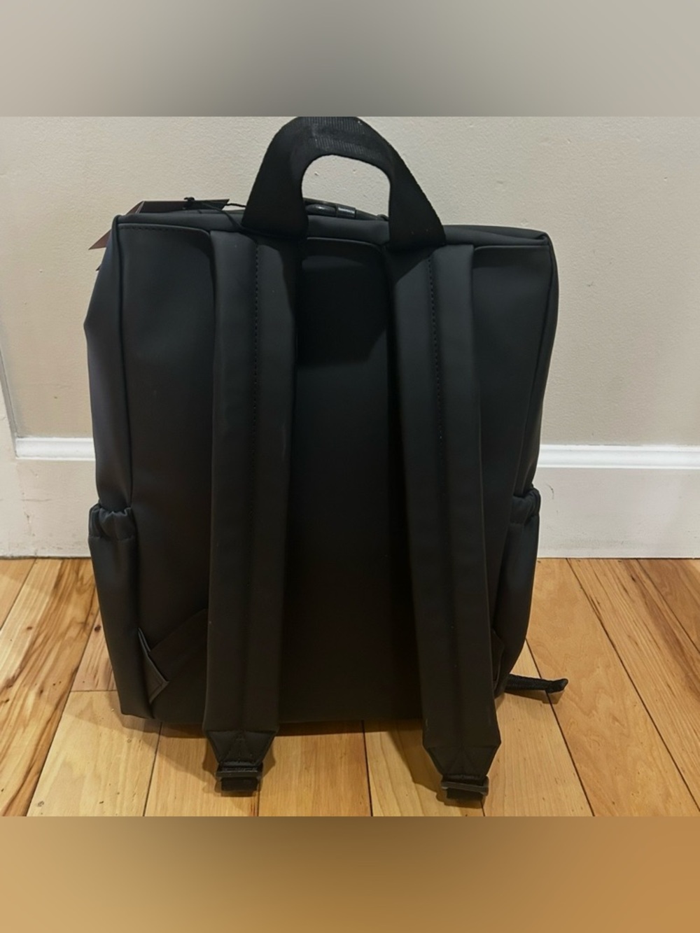 NWT Hunter Sleek Black Water Resistant Top Clip Laptop Backpack - Brand New - Picture 2 of 5